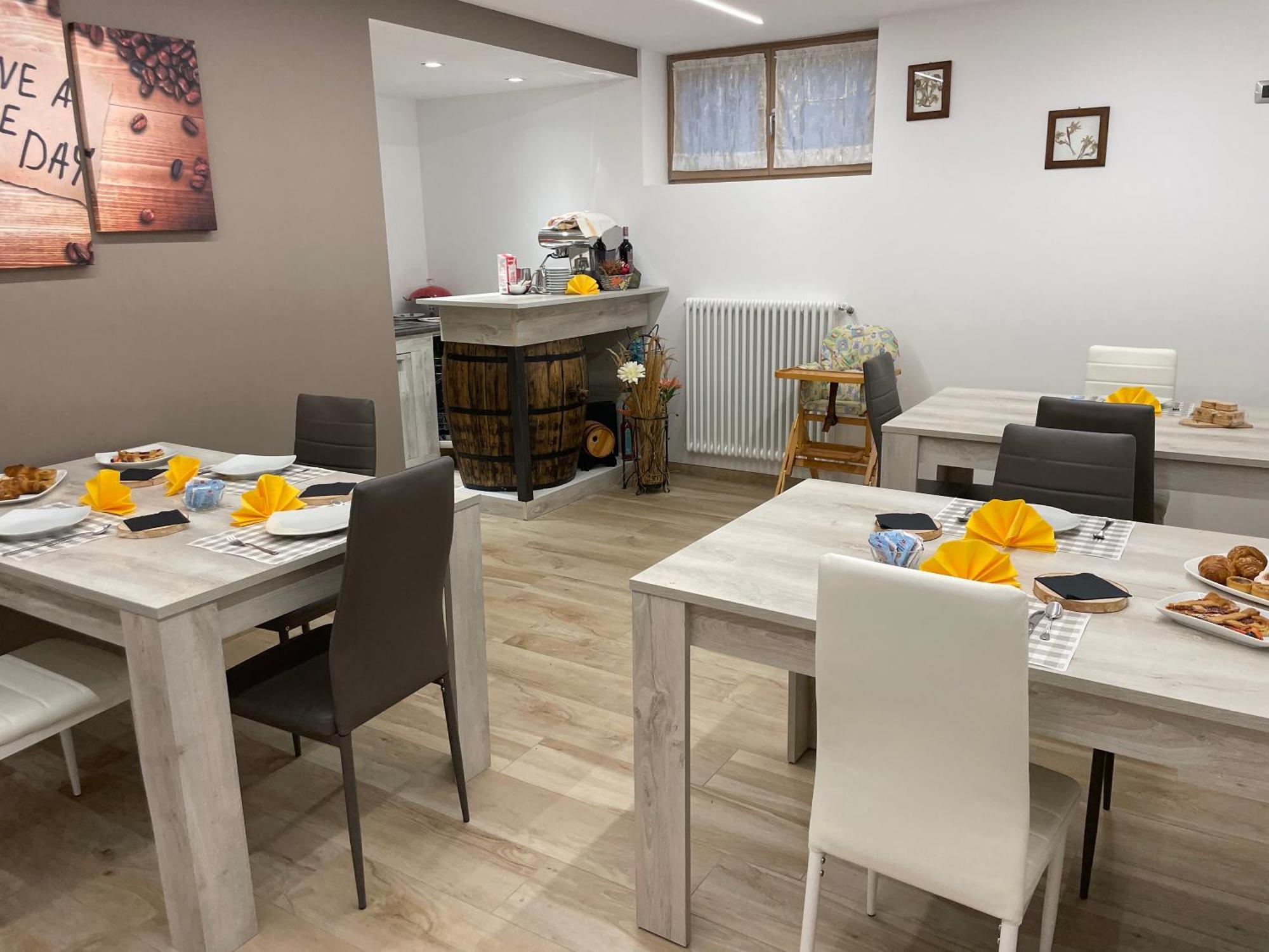 Il Vigneto Bed & Breakfast Castione Andevenno ภายนอก รูปภาพ